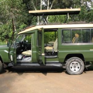Land Cruiser Safari Vehicle